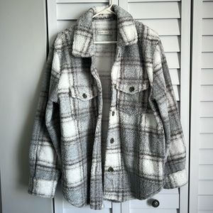 Abercrombie & Fitch Gray and White Plaid Jacket